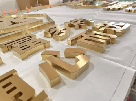 嘉兴拉丝不锈钢字的特点。